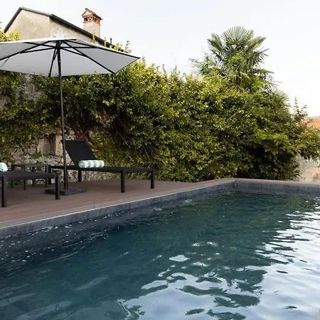 Issima The Castello - By Lovecomo Casa vacanze *
