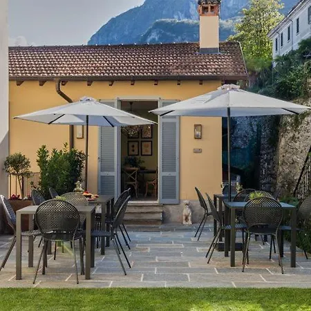Casa vacanze Issima The Castello - By Lovecomo *