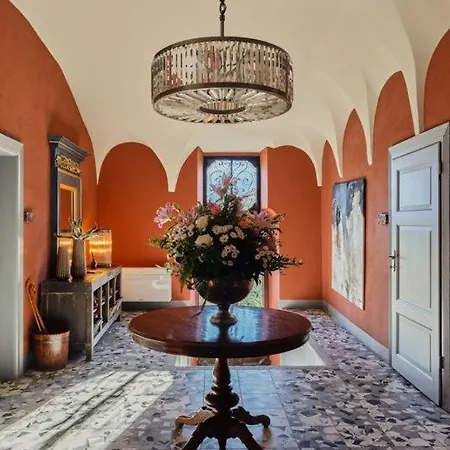 Issima - The Castello * Menaggio