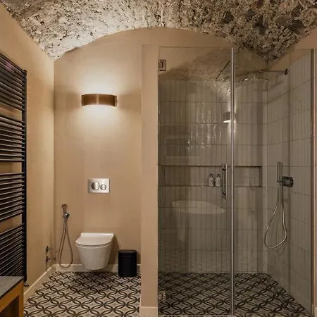 Issima - The Castello Holiday home